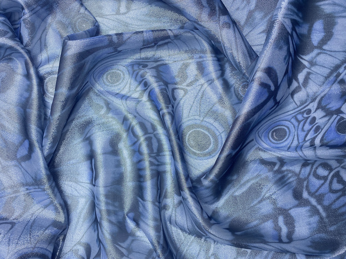 Ткань Шёлк  с люрексом  серо-голубого цвета с принтом  крылья бабочки 46841 2